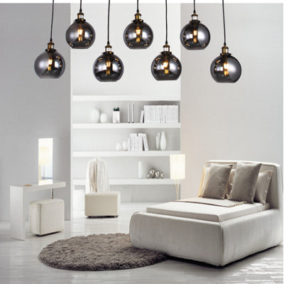 Luminaire suspendu sphère 7 lumières Daughtery