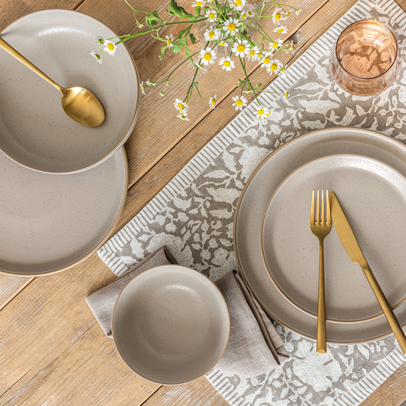 Over&back 16-Piece Artisan Stoneware Dinnerware Set, Tan