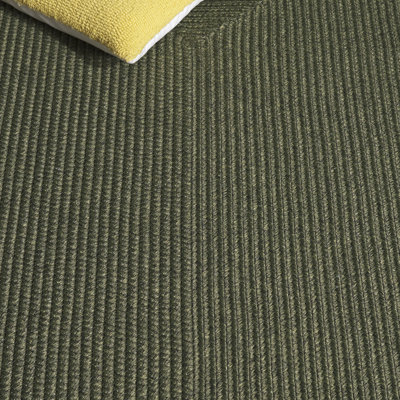 Garbrand Braided Hand Woven Performance Machine Washable Solid Color Indoor/Outdoor Area Rug