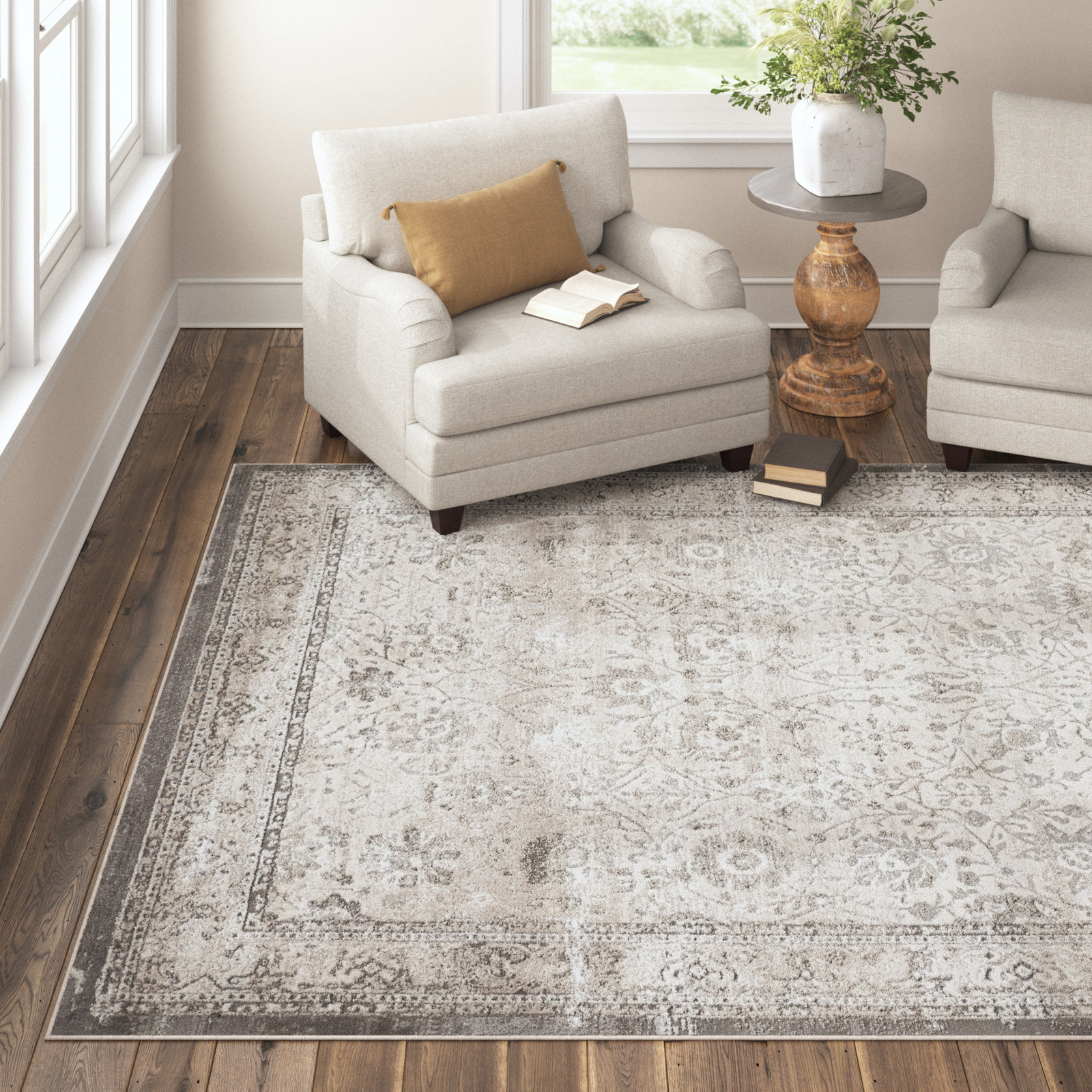 Lynnette Gray/Beige Rug, Rectangle 6'7" x 9'6"