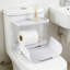 Organisateur d'armoire de réservoir de toilette dissimulé avec ventouses verrouillables, plateau amovible et rangement caché pour papier hygiénique, lingettes et articles essentiels pour la salle de bain