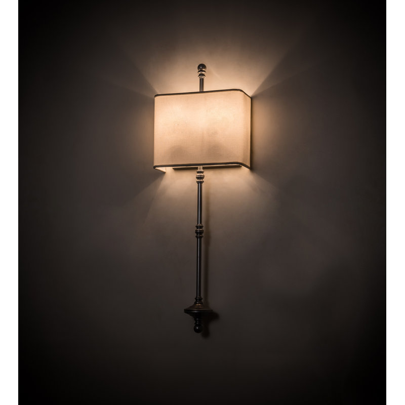 Muirfield 2 - Light Wallchiere