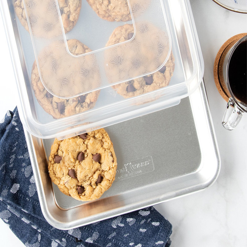 Nordic Ware Non-Stick Aluminum Baking Tray