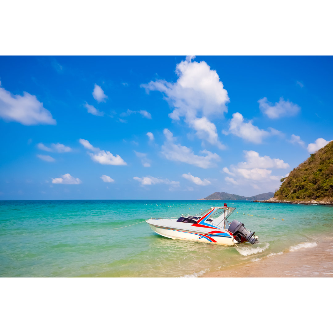 Schnellboot am Strand - Leinwandbild