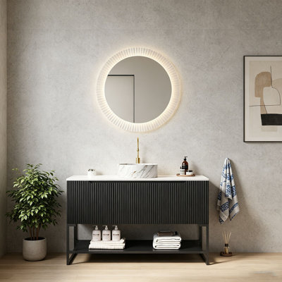 Meuble-lavabo de salle de bain 48 po, armoire de rangement autoportante avec 3 portes et tablette ouverte, lavabo rond en céramique blanc brillant avec motif en pierre et plateau en pierre frittée blanc de Carrare