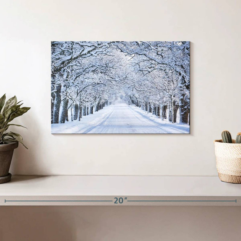 Harnek Snowy Alley Trees, H 8 po x l 12 po