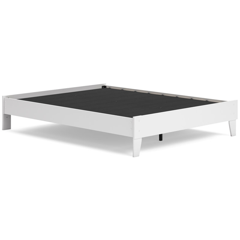 Gwendylon Platform Bed, White, Queen