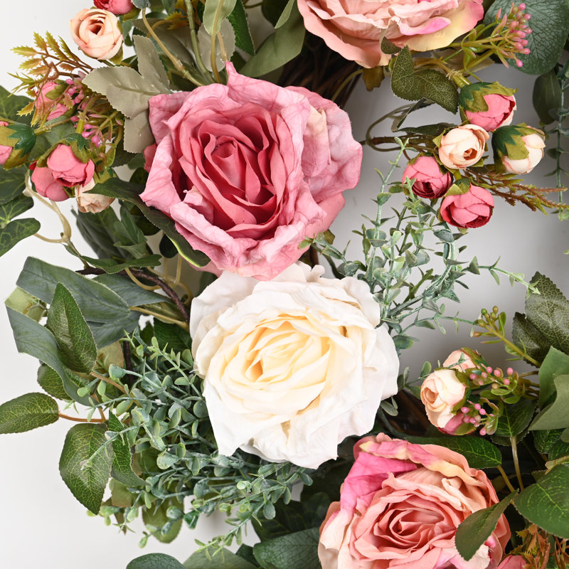 Grande couronne de fleurs en fausse rose eucalyptus 26 po