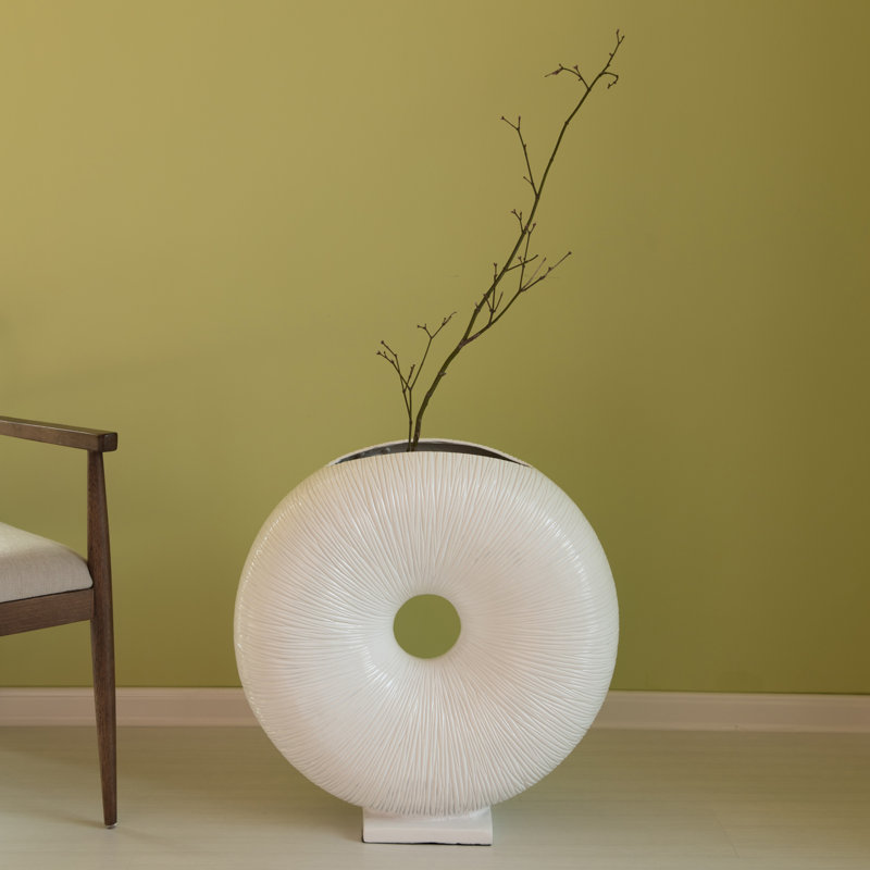 Vase de plancher en verre blanc 23 po