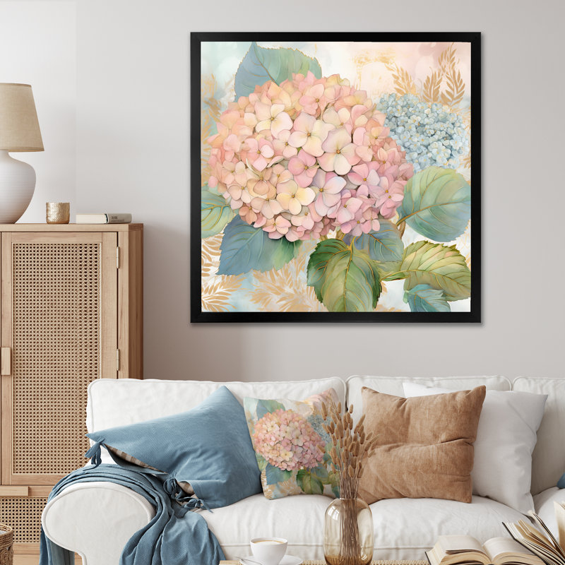 Rétro bouquet d'hortensias rétro pastel I sur toile, H 36 po x l 36 po, Cadre flottant doré