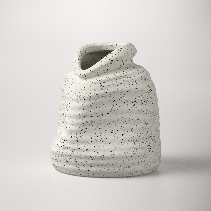 Mori 6.8'' Handmade Ceramic Table Vase