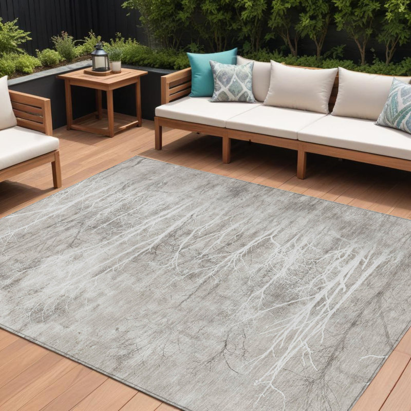 Tapis intérieur / extérieur floral lavable argenté et gris 8 pi x 10 pi