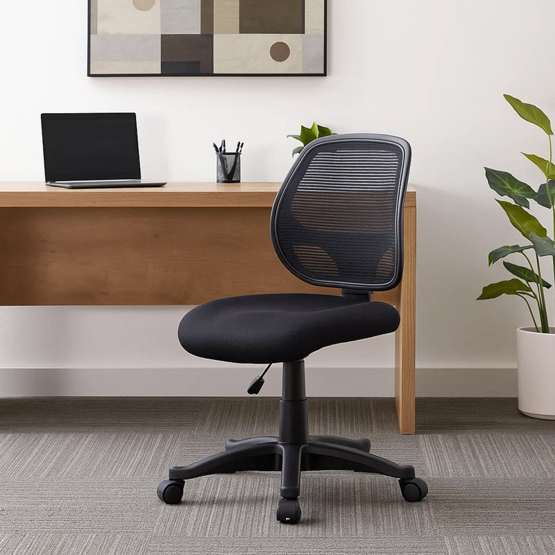 Chaise de bureau roulante Maya, filet noir, rembourrage en mousse et support lombaire
