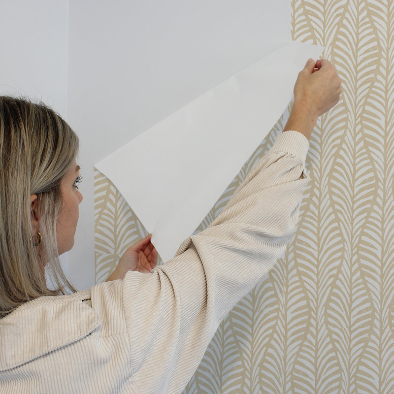 Philpott 16.5' L x 20.5" W Peel and Stick Wallpaper Roll, White Clay