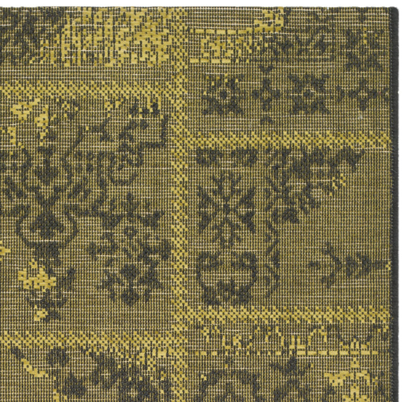 Wachusett Floral Green Area Rug, Rectangle 2' x 3'6"