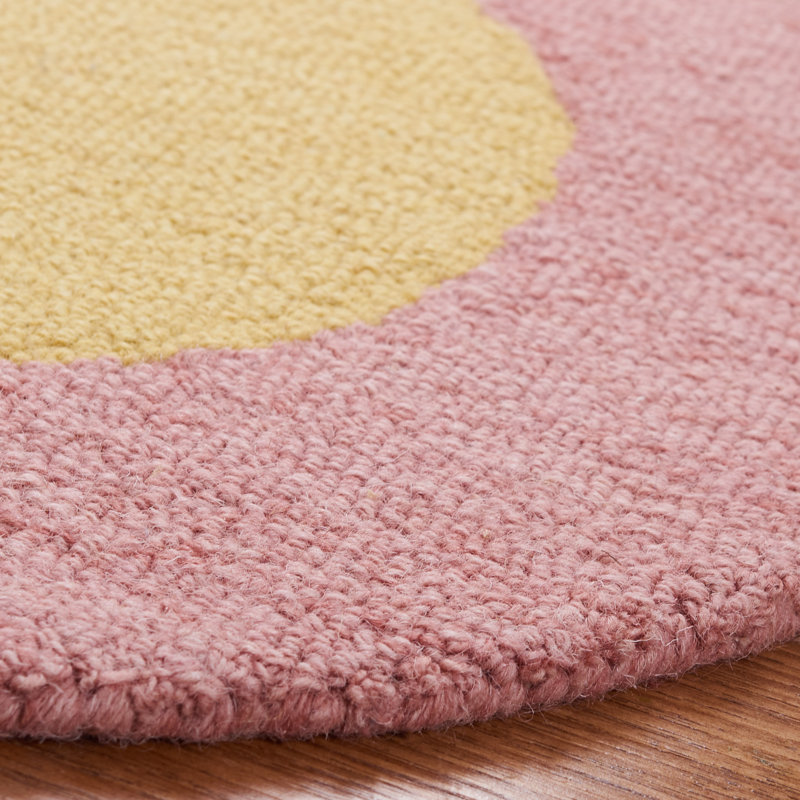 Ahonesti Hand Tufted Wool Yellow Area Rug, Round 5'