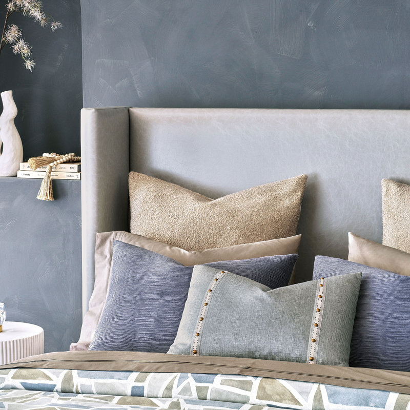 Oliver Lumbar Pillow Cover & Insert