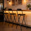 Ensemble de 2 tabourets de bar pliables, assise en cuir avec cadre en métal d'une hauteur de 29,5 po pour îlot de cuisine