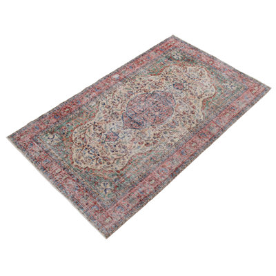 One-of-a-Kind 5'5" X 8'7" 2000s Wool Area Rug in Beige