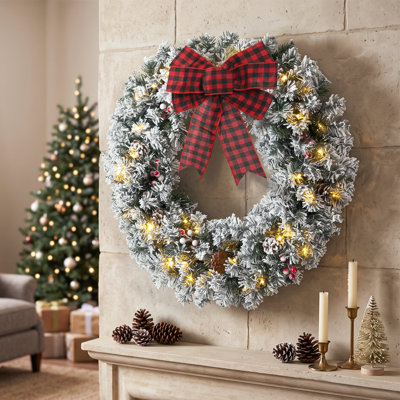 Couronne de Noël pré-illuminée de 61 cm (24 pouces), couronne d'hiver floquée, verte