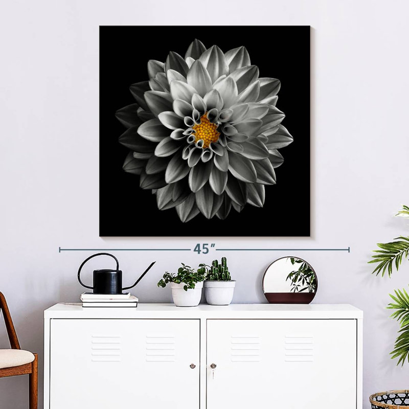 Harnek Grey Flower, 33" H x 33" W