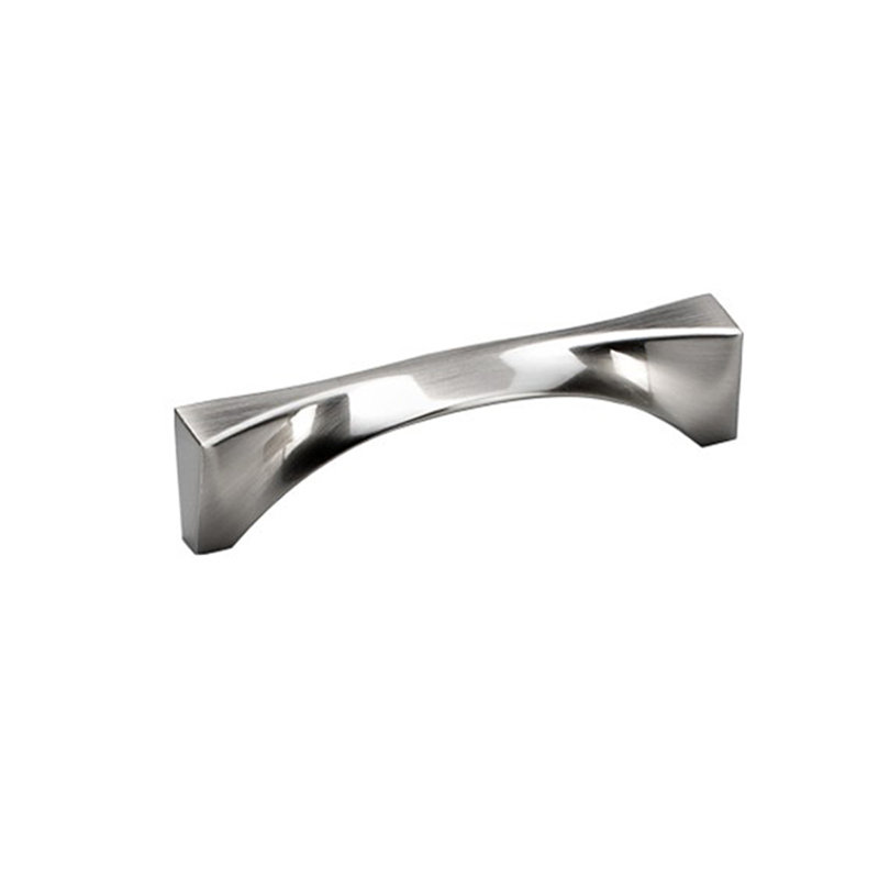 Poignée arche 3 3/4" center to center, Nickel brossé