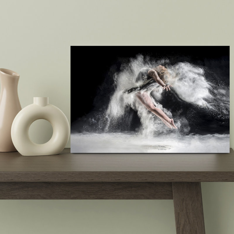 «Dynamic Powder Dancer», art mural contemporain dramatique et élégant, H 12 po x l 18 po