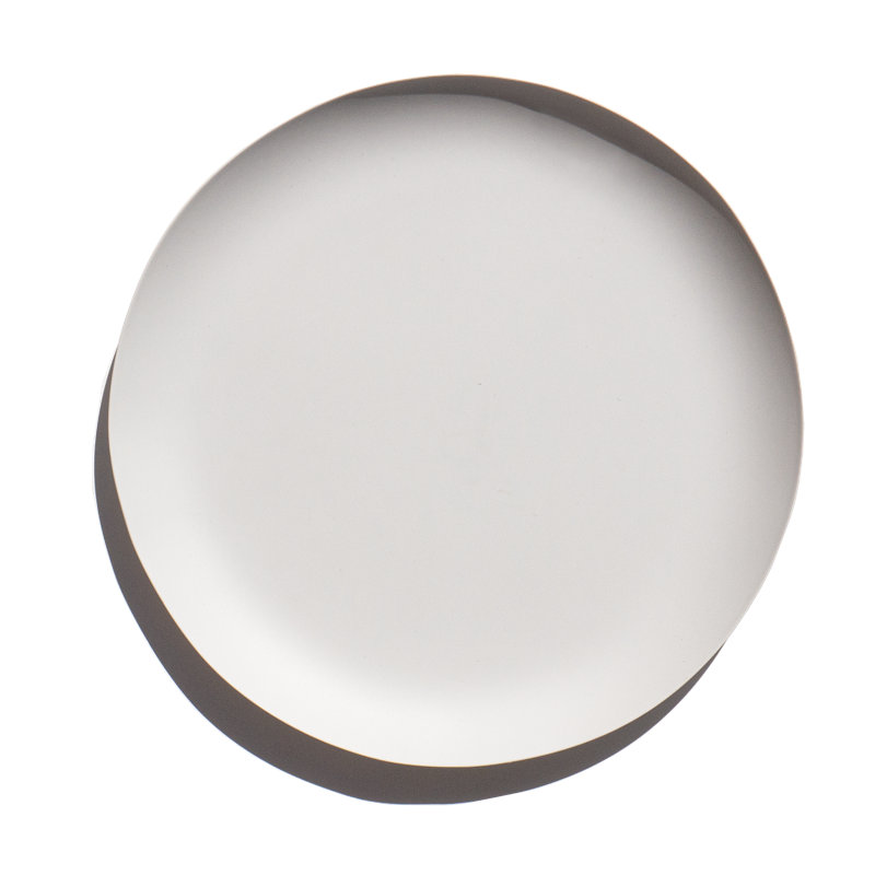 Assiette plate coupée artisanale, 10,4 po, blanc doux, finition matte