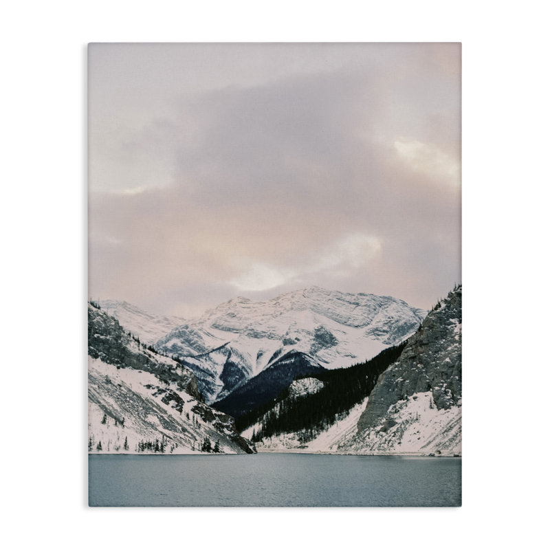 "Snowy Peaks Seascape", art mural par Justine Milton, H 20 po x l 16 po