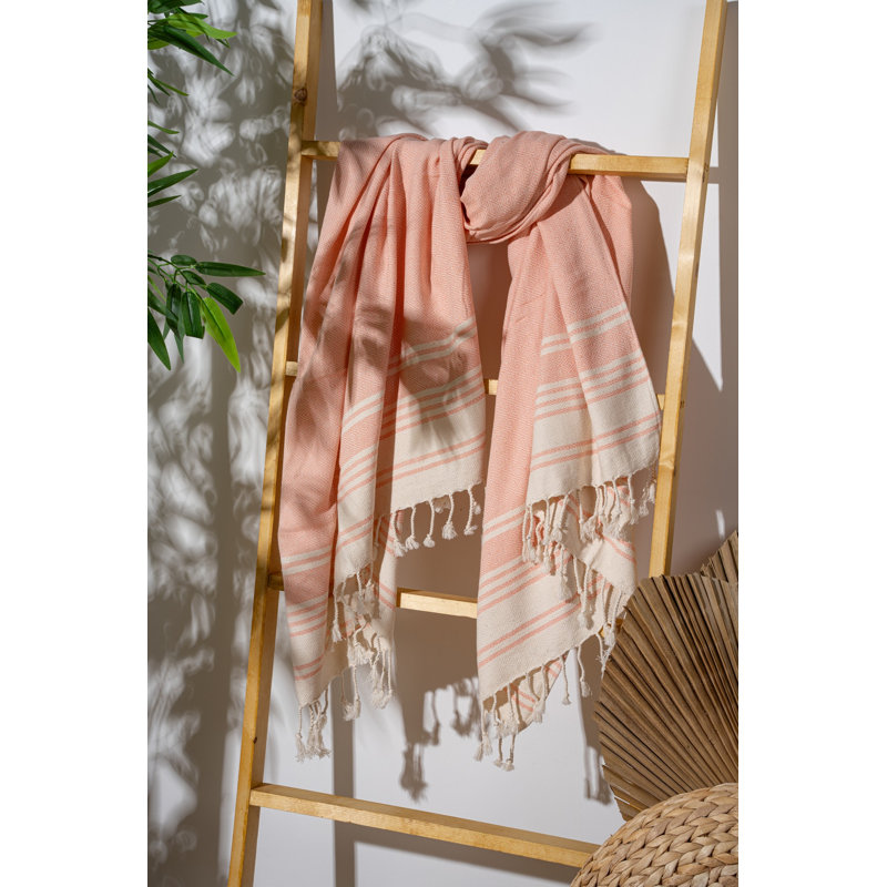 Serviette de plage Premium Fouta, couleur saumon, 35,4 x 66,9 pouces | 60% coton, 40% polyester, léger à 6,3 oz | Lavable à la machine à 86 ° F | Parfait pour la plage, la piscine et le spa, séchage rapide et conception polyvalente