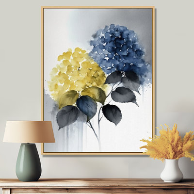 «Yellow Hydrangea Blooms - Hydrangea», reproduction sur toile encadrée