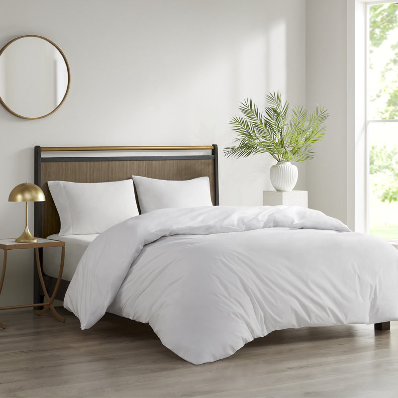 White 3M Scotchgard Comforter Protector, King Comforter Protector