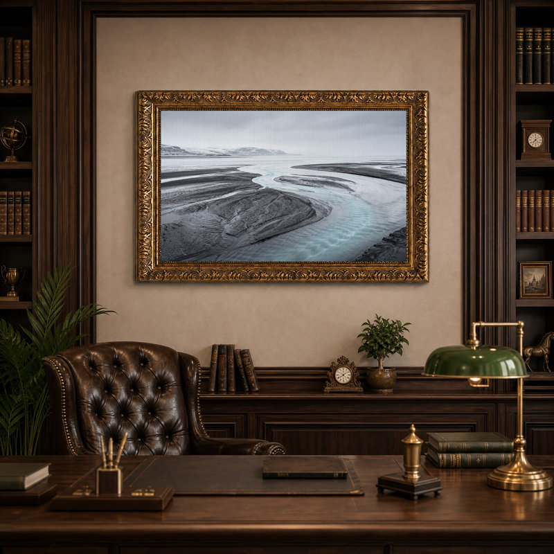 Tableau sur toile représentant une rivière glaciaire sinueuse et des montagnes enneigées, H 16 po x l 24 po