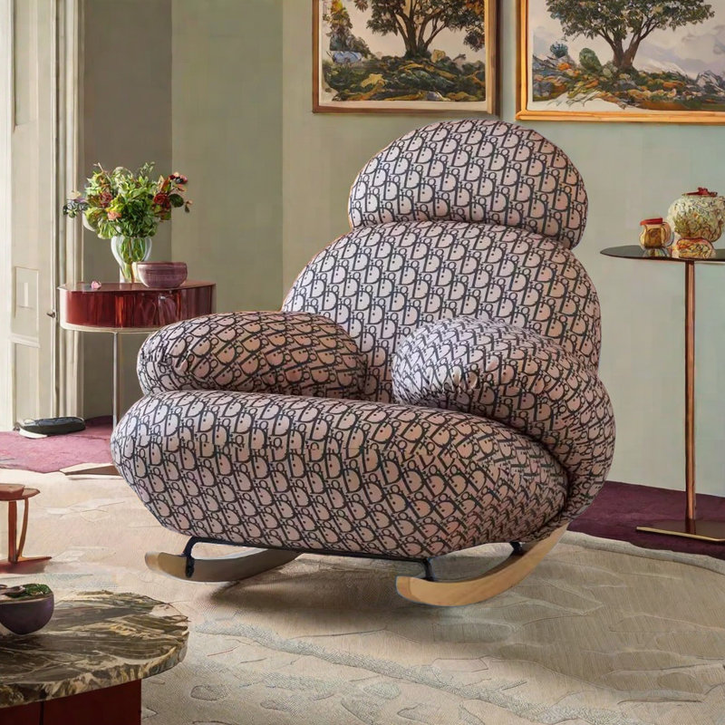 Chaise berçante en tissu rétro