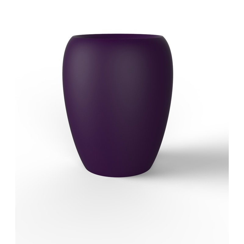 Blow Resin Pot Planter, Ecru, 47.25" H x 39.25" W x 39.25" D