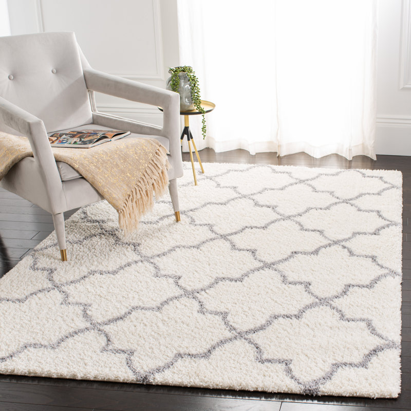 Gray Geometric Hand-Knotted Shag Rug, 5' x 7'