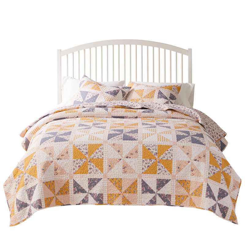 Twin White Cotton Reversible Patchwork Quilt Set