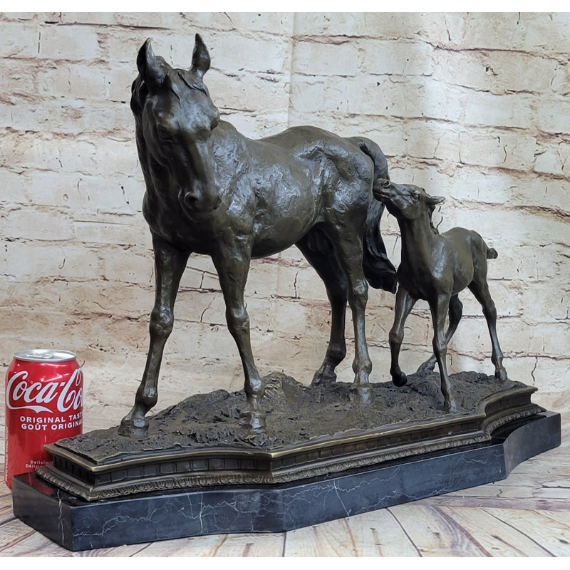 Jument et poulain, sculpture mère cheval, deux chevaux, décor équestre