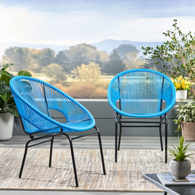 Élégante chaise bleue et stable en fer robuste pour une utilisation extérieure