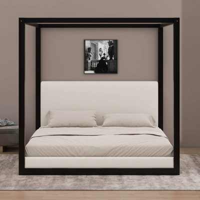 Lit plateforme à baldaquin en bois avec tête de lit tapissier