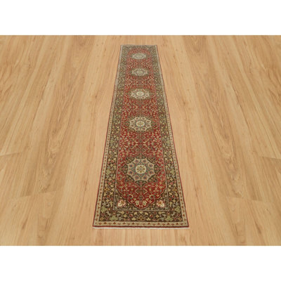 Tapis de couloir rouge nouvel âge en laine 2 pi 7 po x 12 pi 4 po Tovia