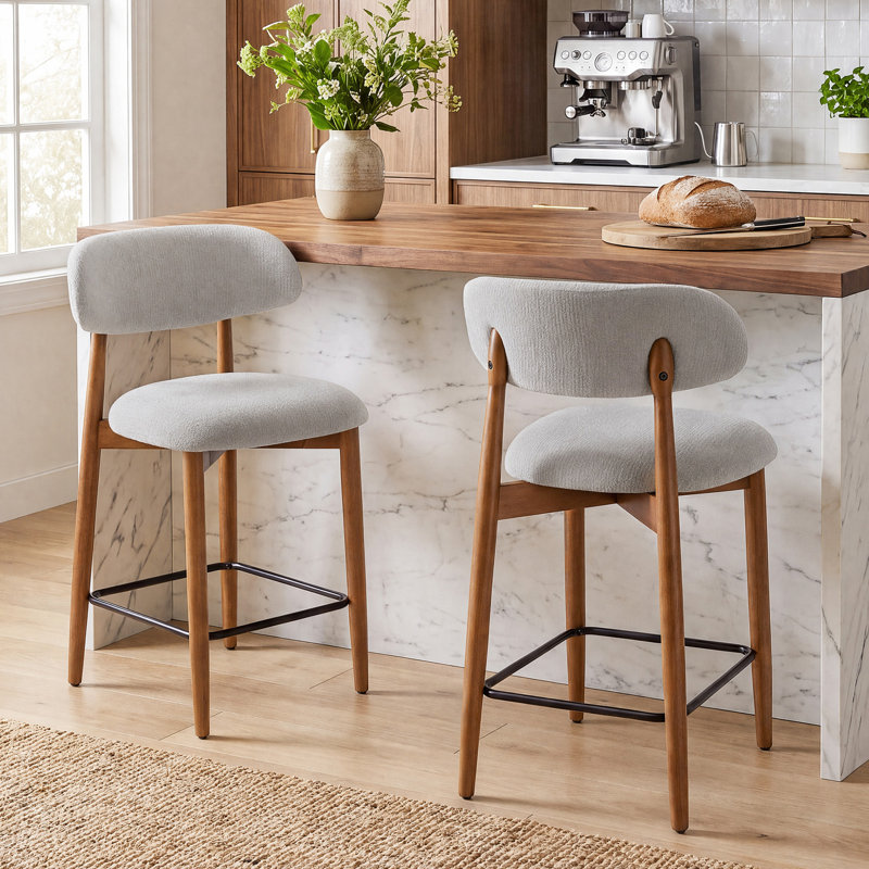 Chaise rembourrée en bois massif avec tabouret, Gris clair