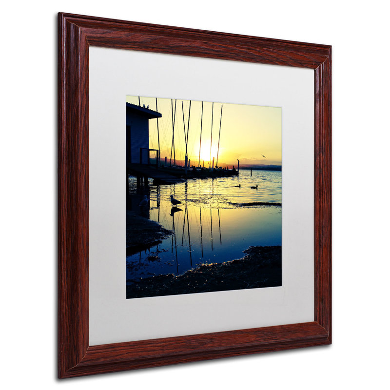 « crépuscule conversations » par "beata czyzowska young, reproduction de photo encadrée, H 16 po x l 16 po x P 0,5 po, Brun