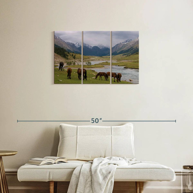 Brampt Karakol Horses, 20" H x 33" W