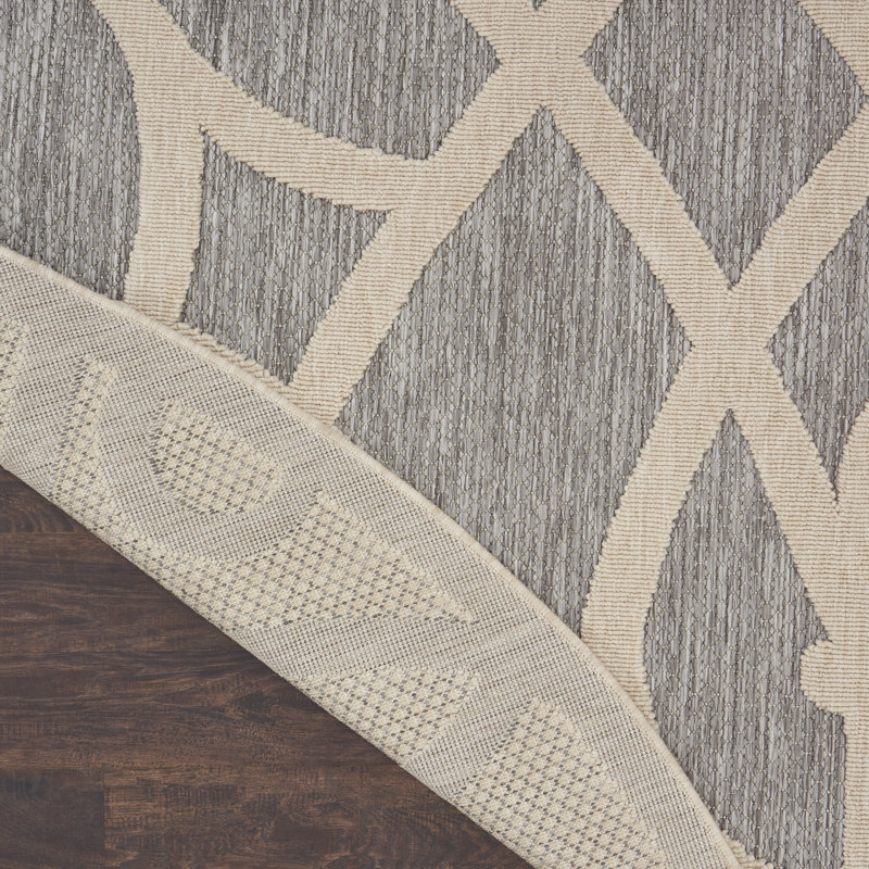 Anneke Gray/Beige Indoor/Outdoor Area Rug, Round 7'10"