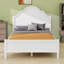 Lit plateforme avec tête et pied de lit, design moderne pour la chambre à coucher-129754652-129754649
