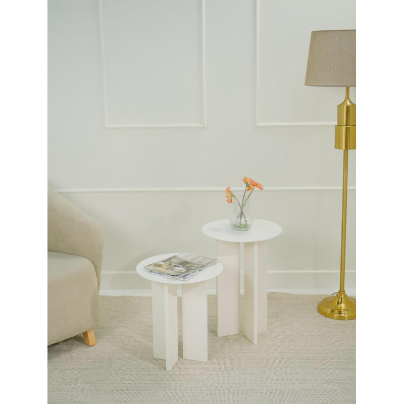 Ensemble de tables basses modernes (2 pièces), couleur crème, 15,7 po x 17,7 po x 15,7 po et 15,7 po x 21,7 po x 15,7 po | 100% panneau de fibres à densité moyenne, épaisseur: 0,7 pouce | Élégant et fonctionnel pour le salon, design élégant pour tout espace