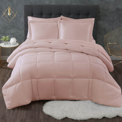 Truly Calm Antimicrobial Box Stitch Comforter