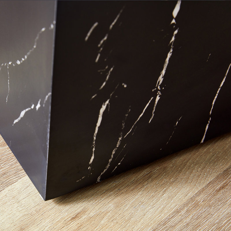 Table de bout compacte 20 po, Noir, H 19,69 po x l 11,81 po x P 11,81 po