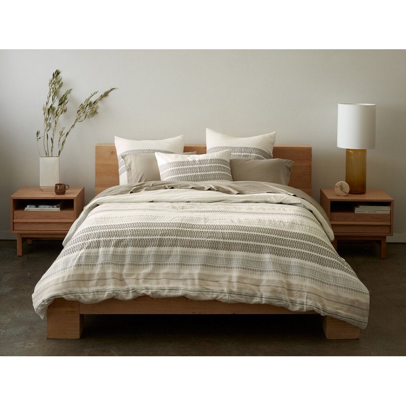 Lost Coast Sham, Euro, Soft White/Deep Graphite
